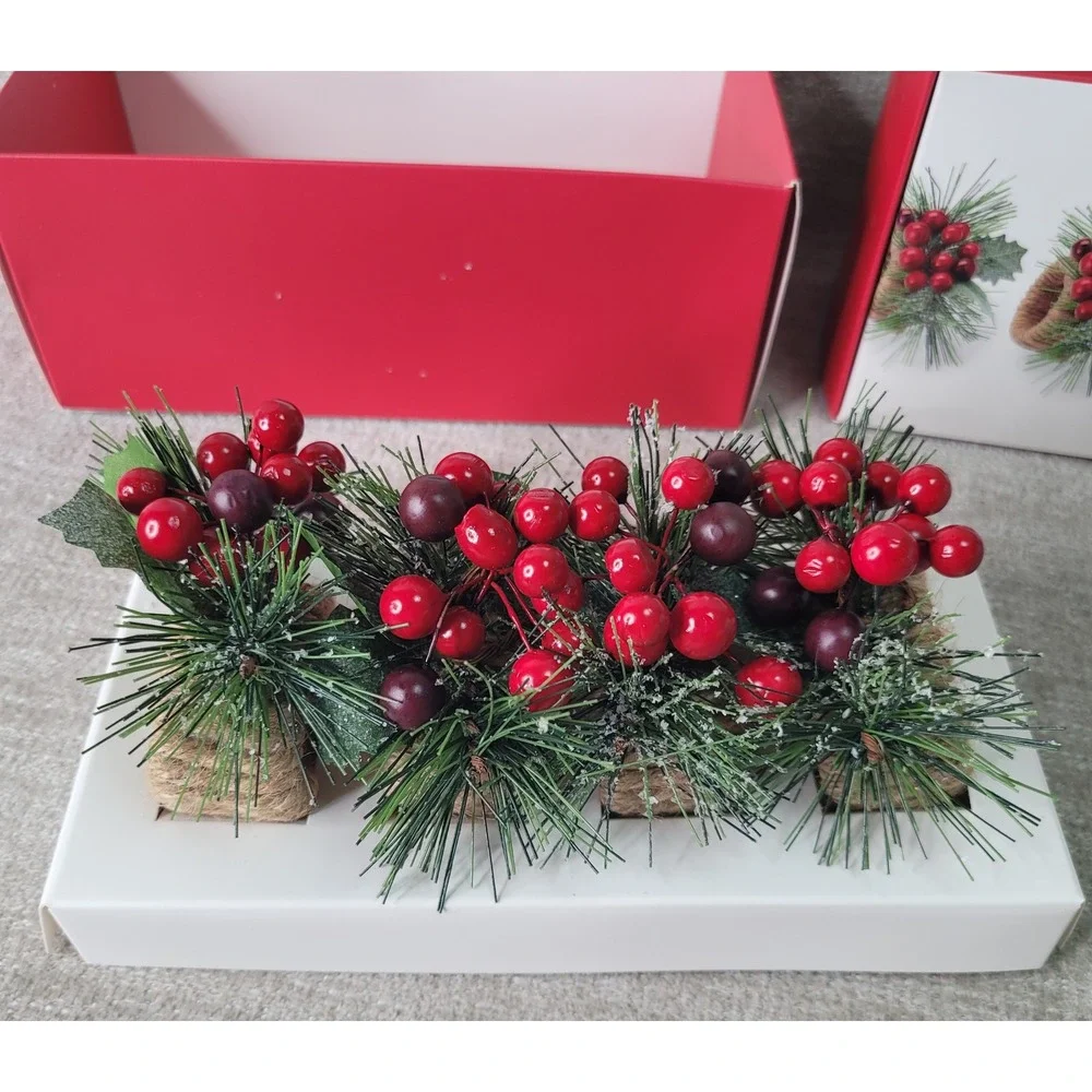 Williams Sonoma Holly Berry Napkin Rings Set of 8 Christmas Holiday Jute NEW